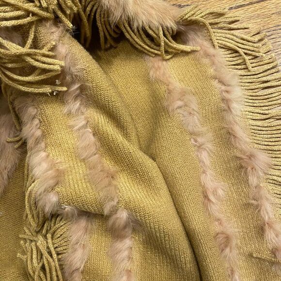 Adrienne Landau 100% rabbit fur fringe cape - Picture 6 of 7